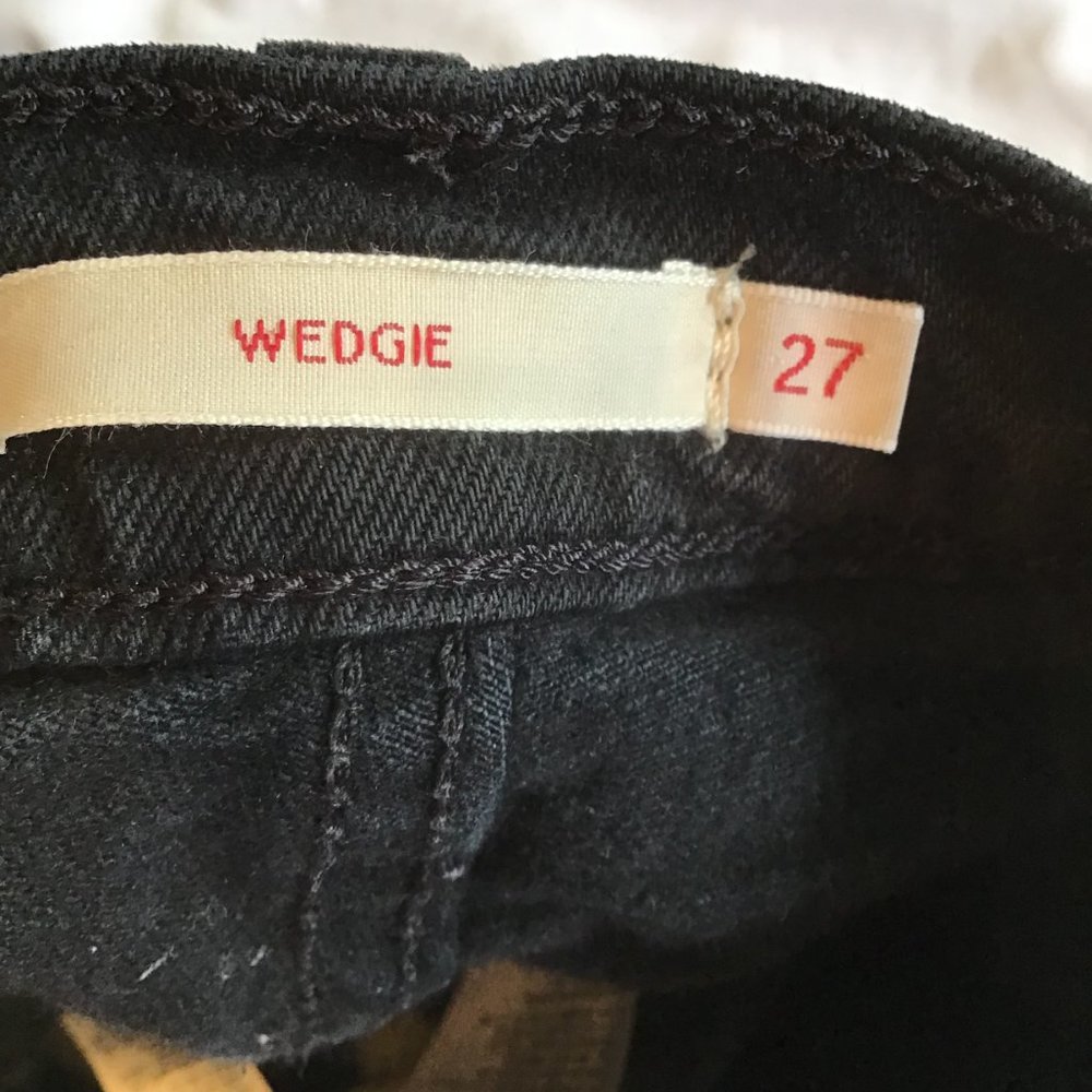 Levi's Black Icon Wedgie Raw Edge Hem Distressed Button Fly Jeans - Picture 11 of 15